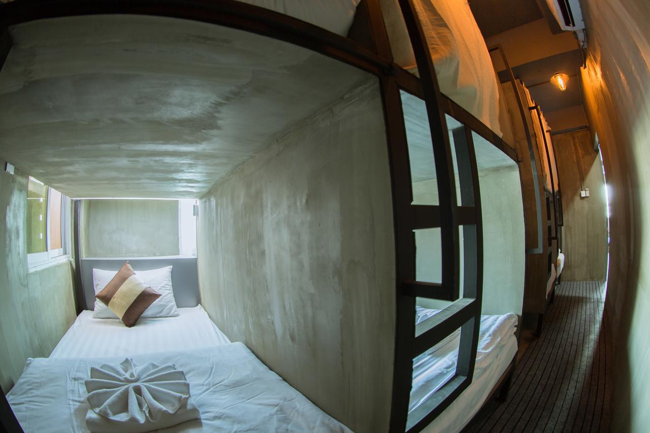 The Lodge Yangon Hostel Екстер'єр фото
