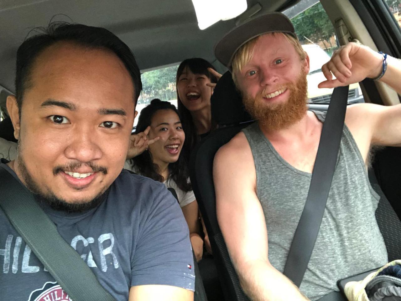 The Lodge Yangon Hostel Екстер'єр фото