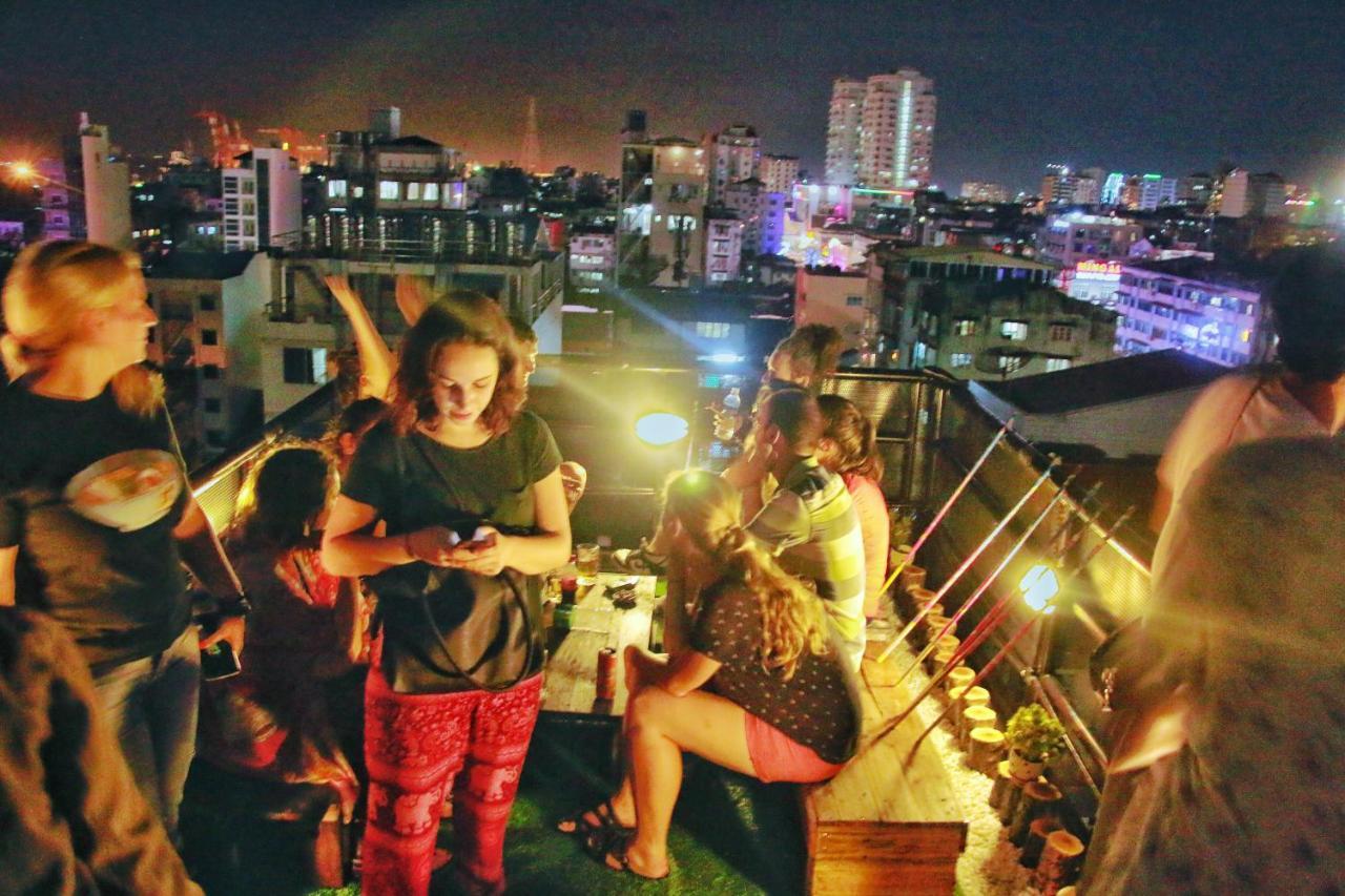 The Lodge Yangon Hostel Екстер'єр фото