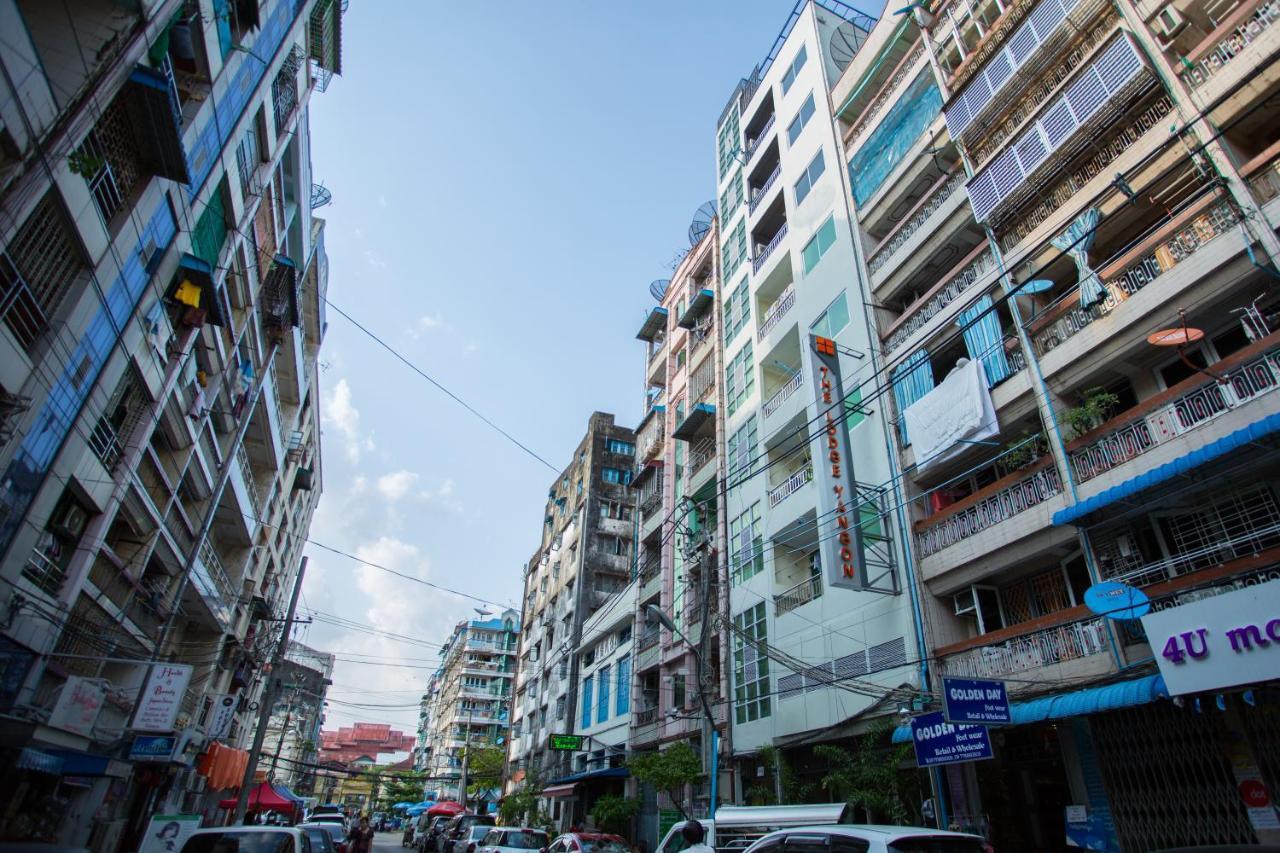 The Lodge Yangon Hostel Екстер'єр фото