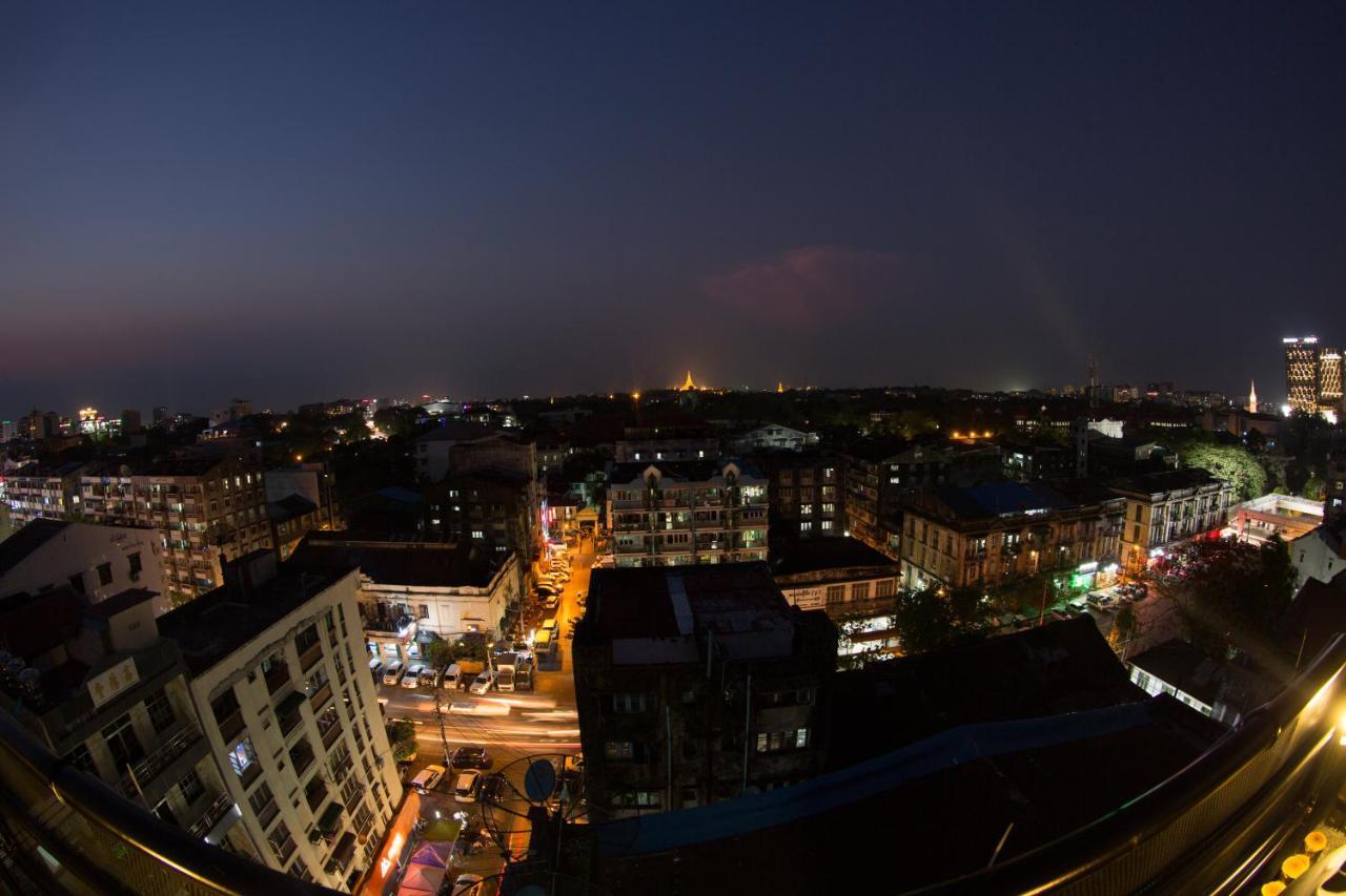 The Lodge Yangon Hostel Екстер'єр фото